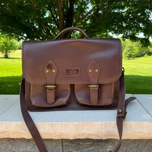 New Duluth Trading Company Leather Bashful Billionaire's Briefcase Brown Smooth